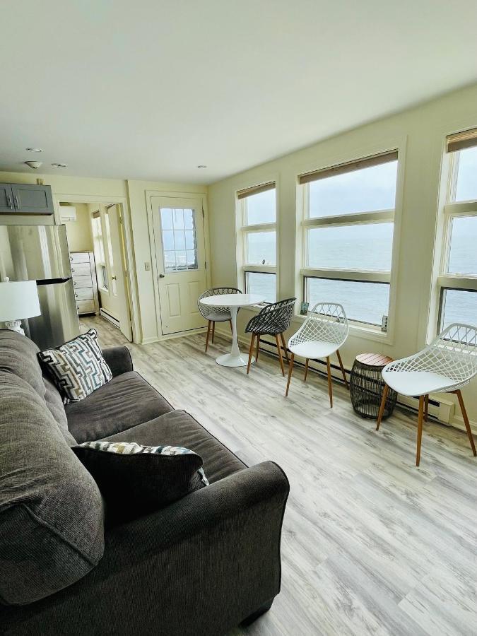 One-Bedroom Apartment - Ocean Front
