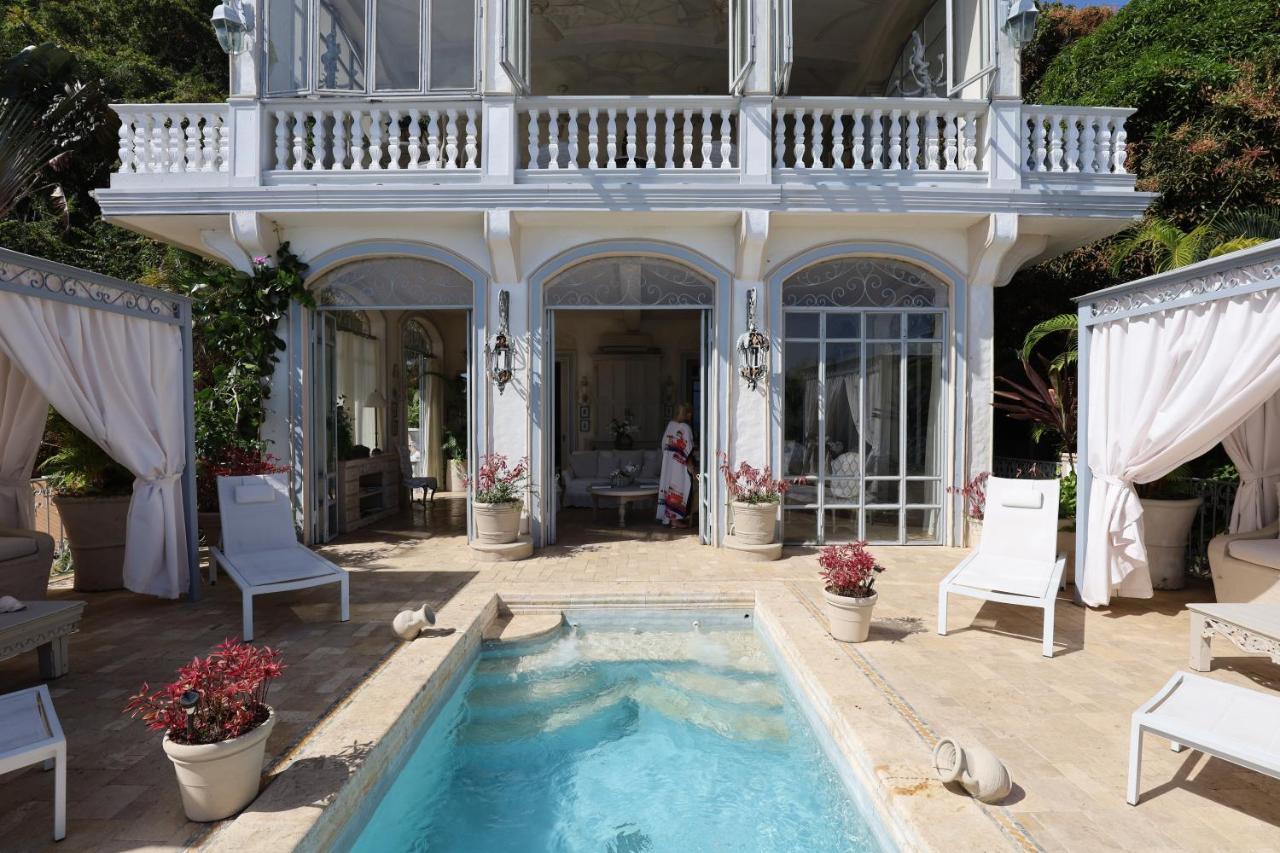 The Crown Jewel Suite / Suite La Joya de la Corona