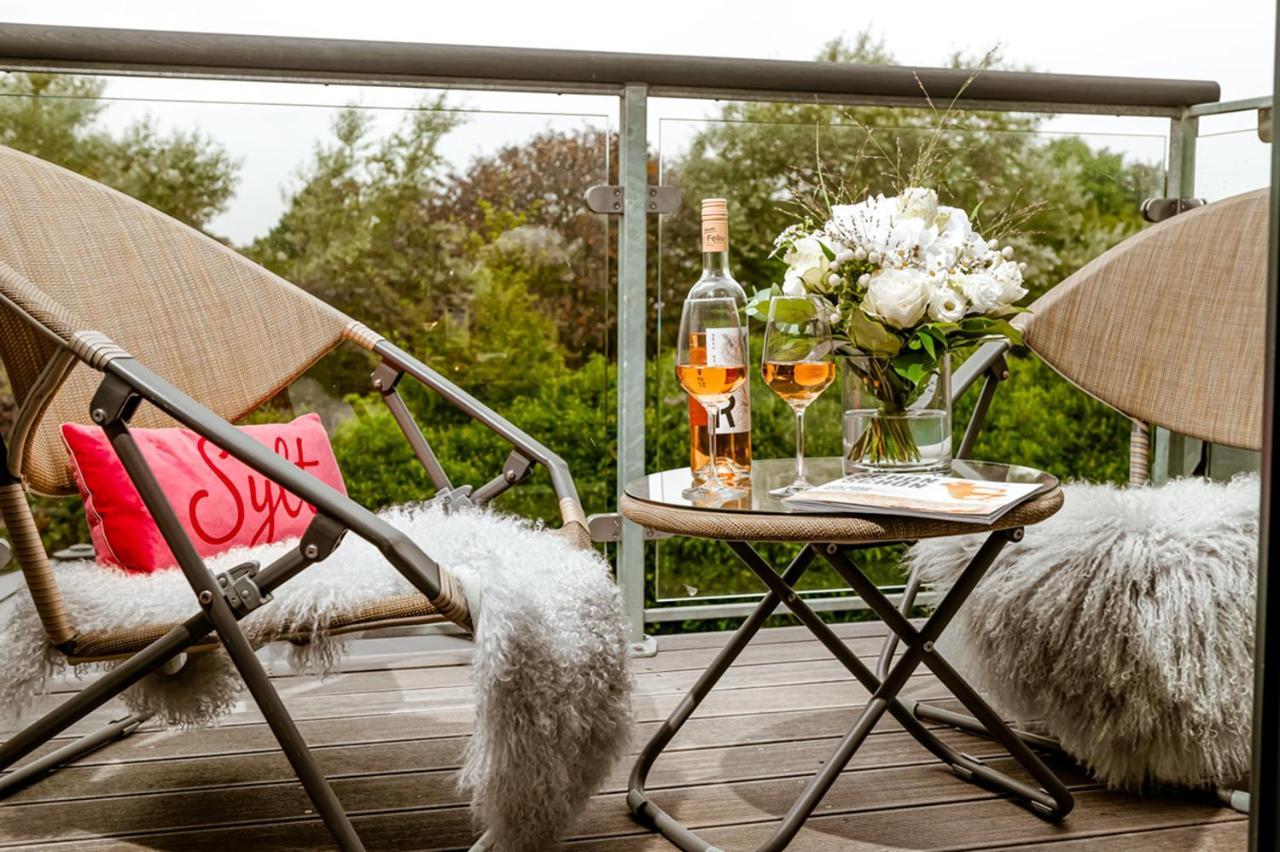 Holiday Home "Haus Hof Galerie"