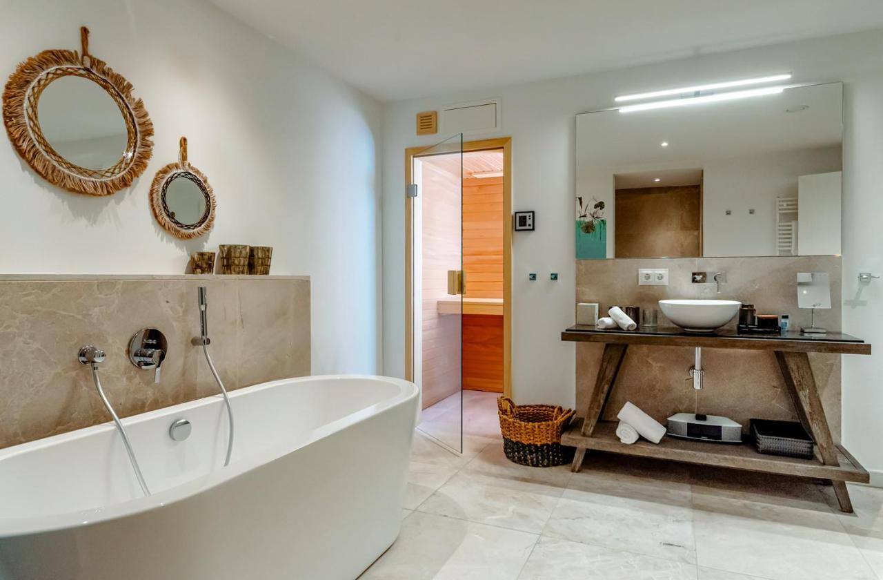 Holiday Home "Haus Hof Galerie"