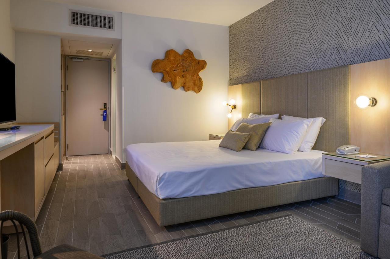 Nouvelle Chambre Standard - Vue sur Piscine