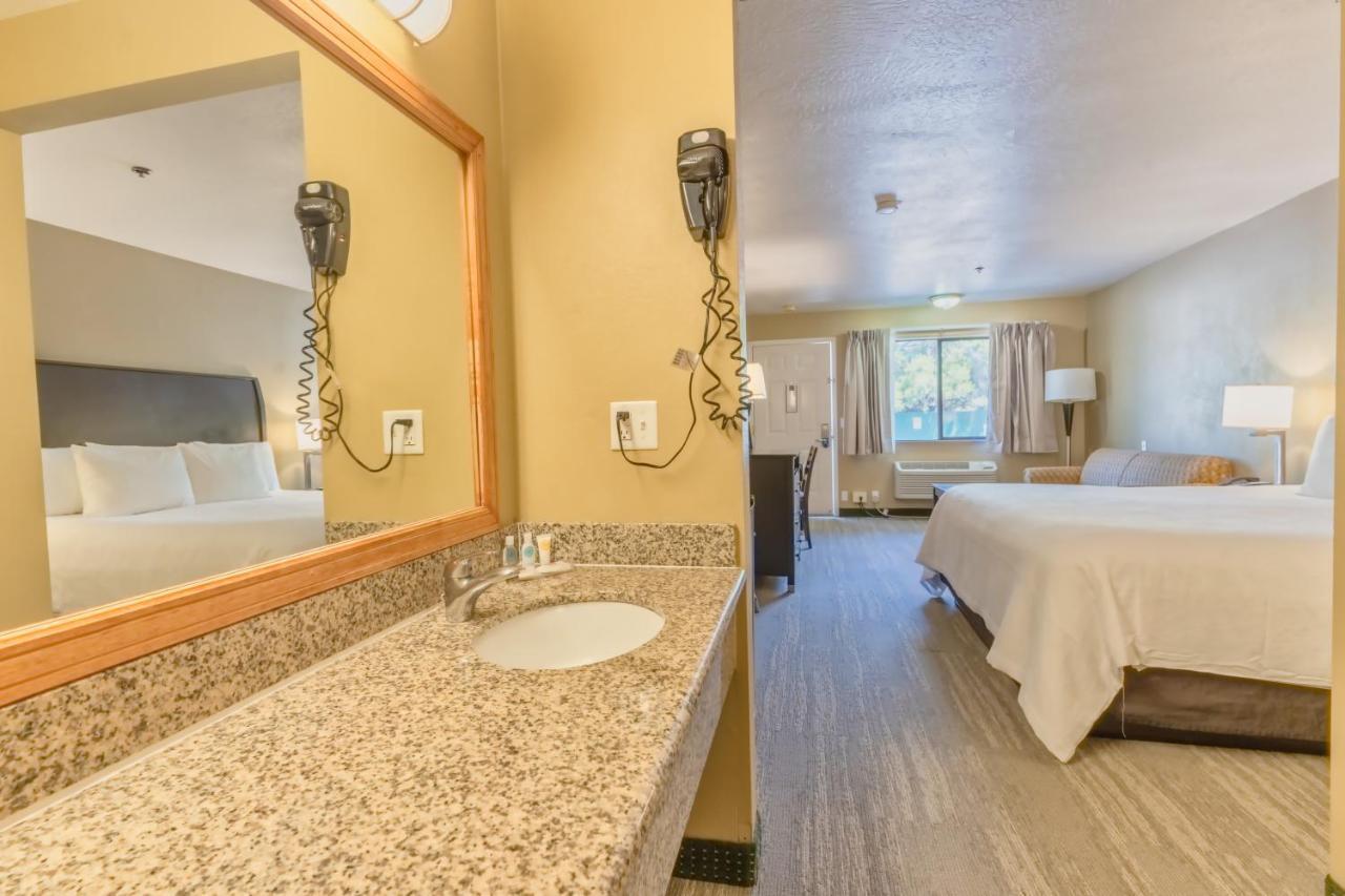 King Room,1251487192:JPEG