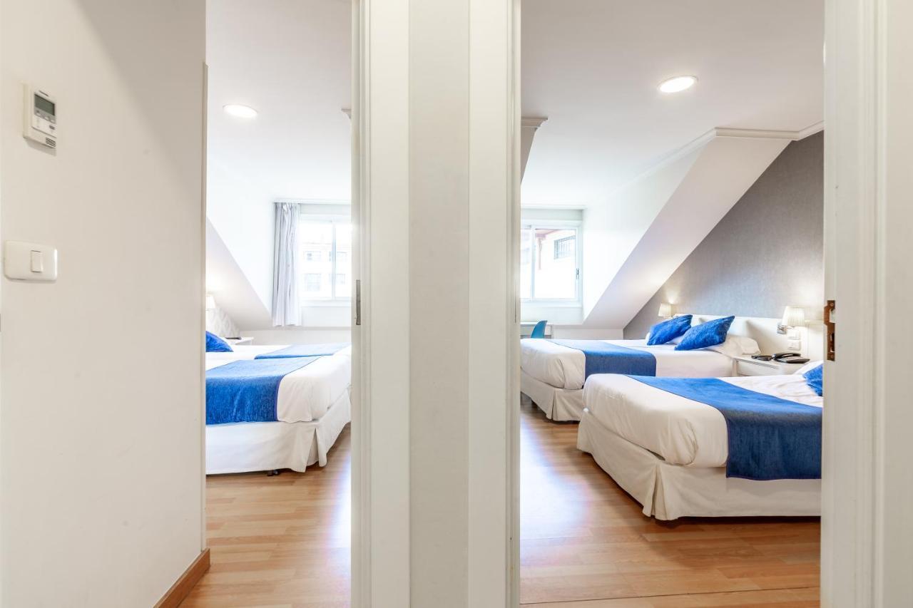 Standard Family Room,1259892739:JPEG