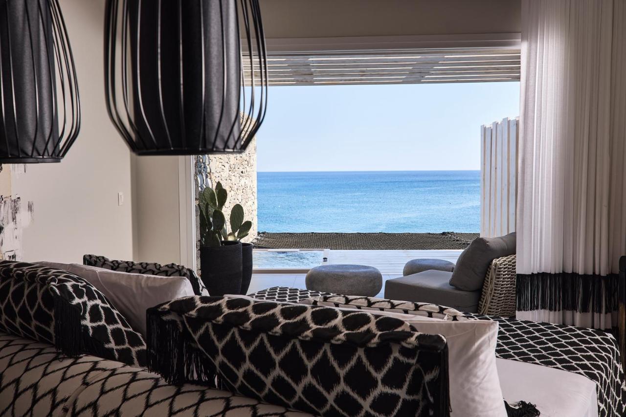 Suite Signature con vistas al mar y bañera de hidromasaje