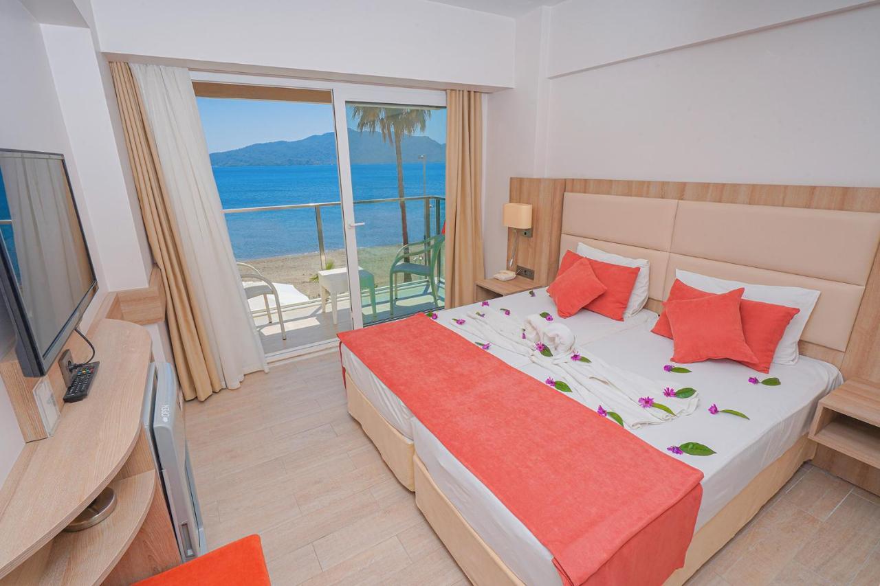 Deluxe Double Room Sea View,1257147400:JPEG