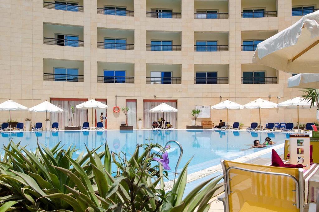 Double or Twin Room with Pool View
