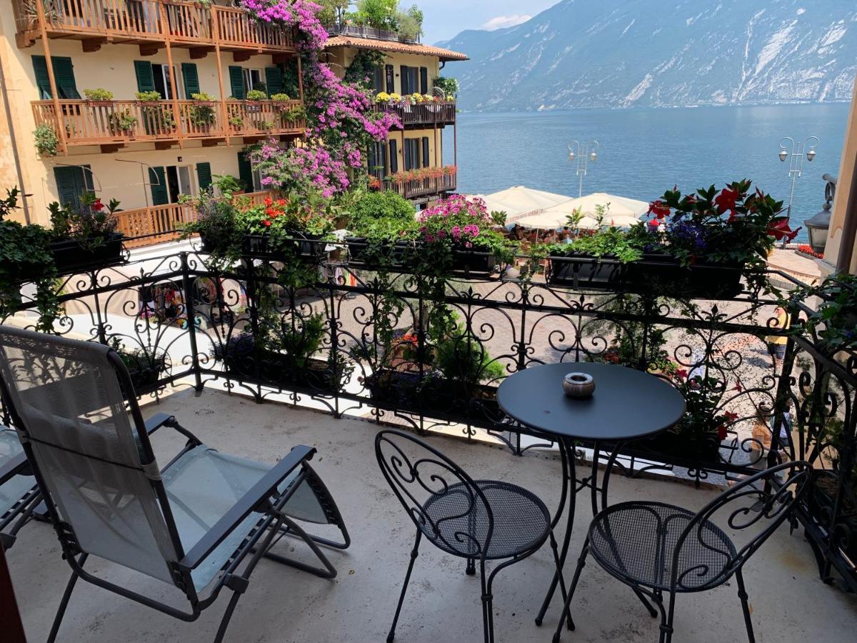 Studio with Terrace and Lake View - Annex