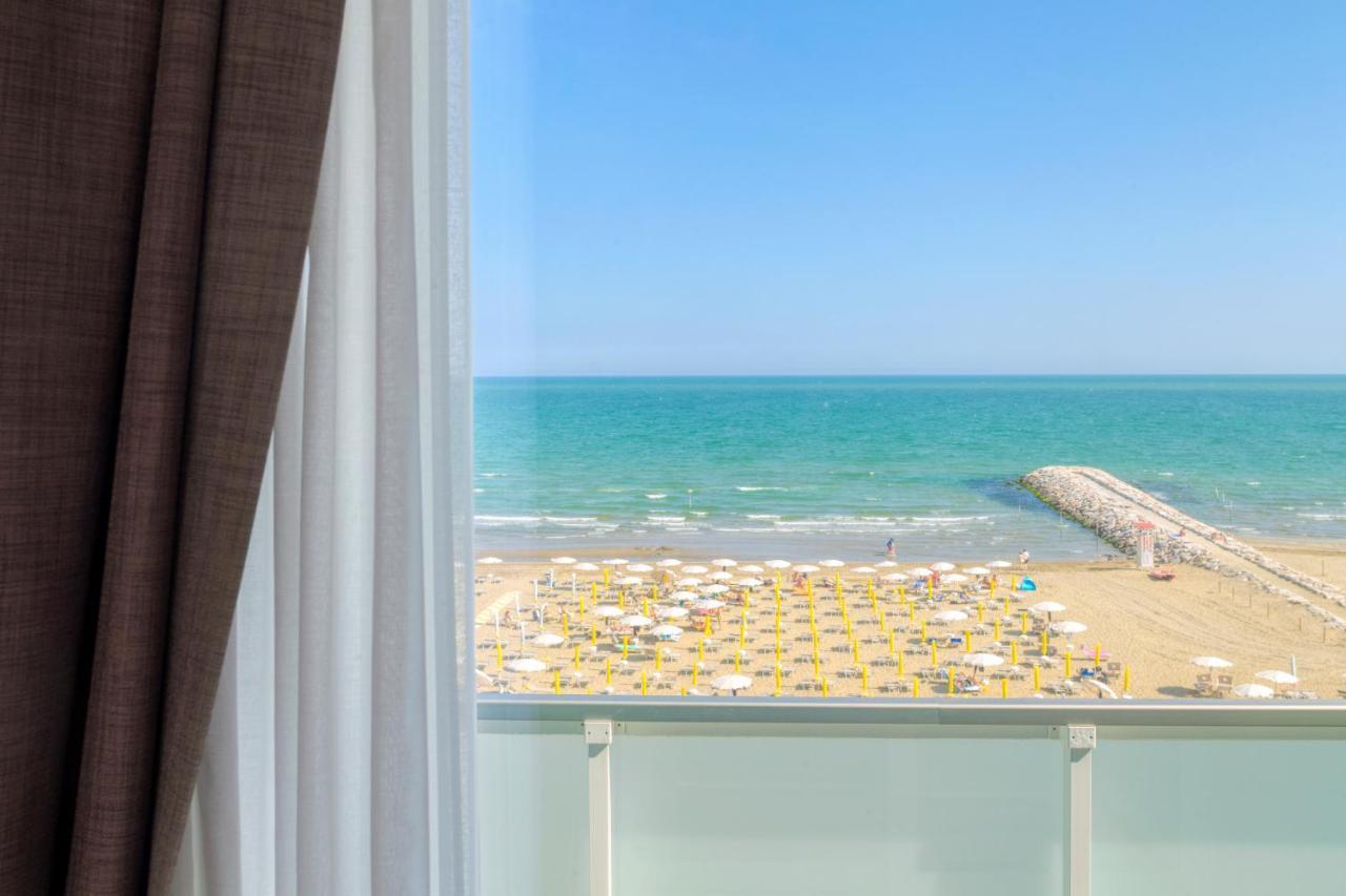 Superior Double or Twin Room Sea View