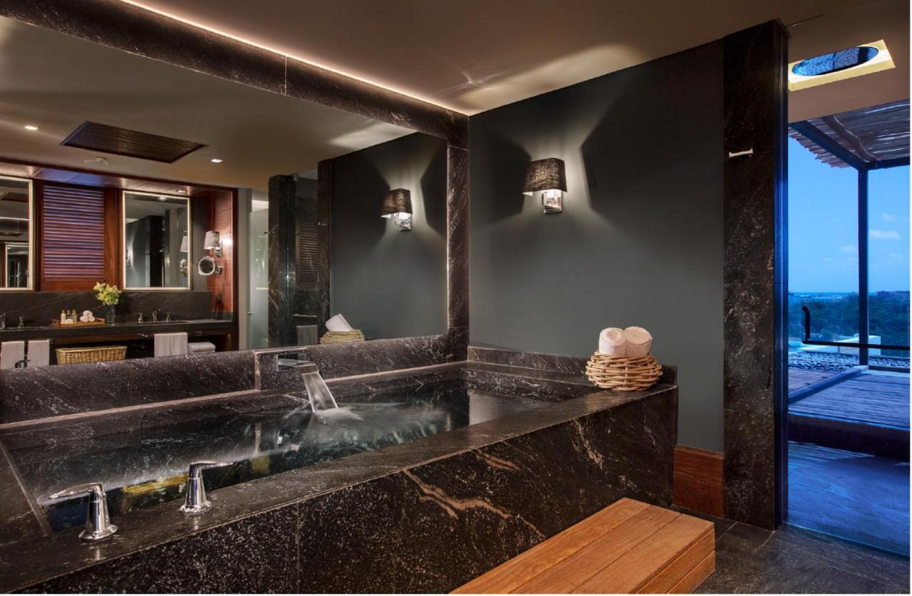 Preferred Club Paramount Suite mit Kingsize-Bett und Meerblick