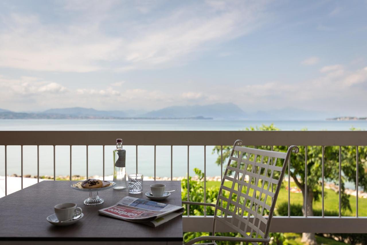 Superior Dreibettzimmer mit einem Balkon und Seeblick
