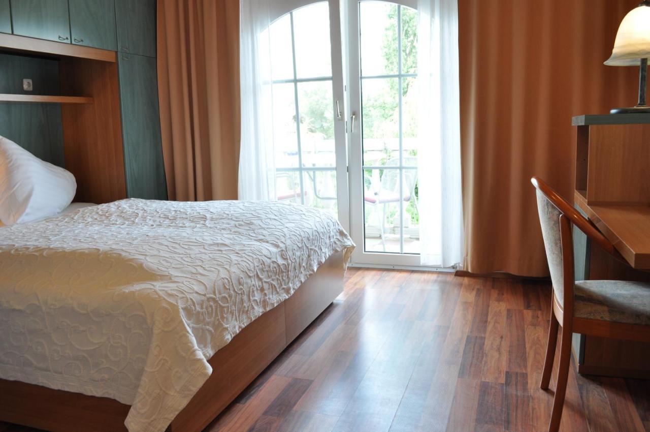 Double Room Balcony,1269144727:JPEG