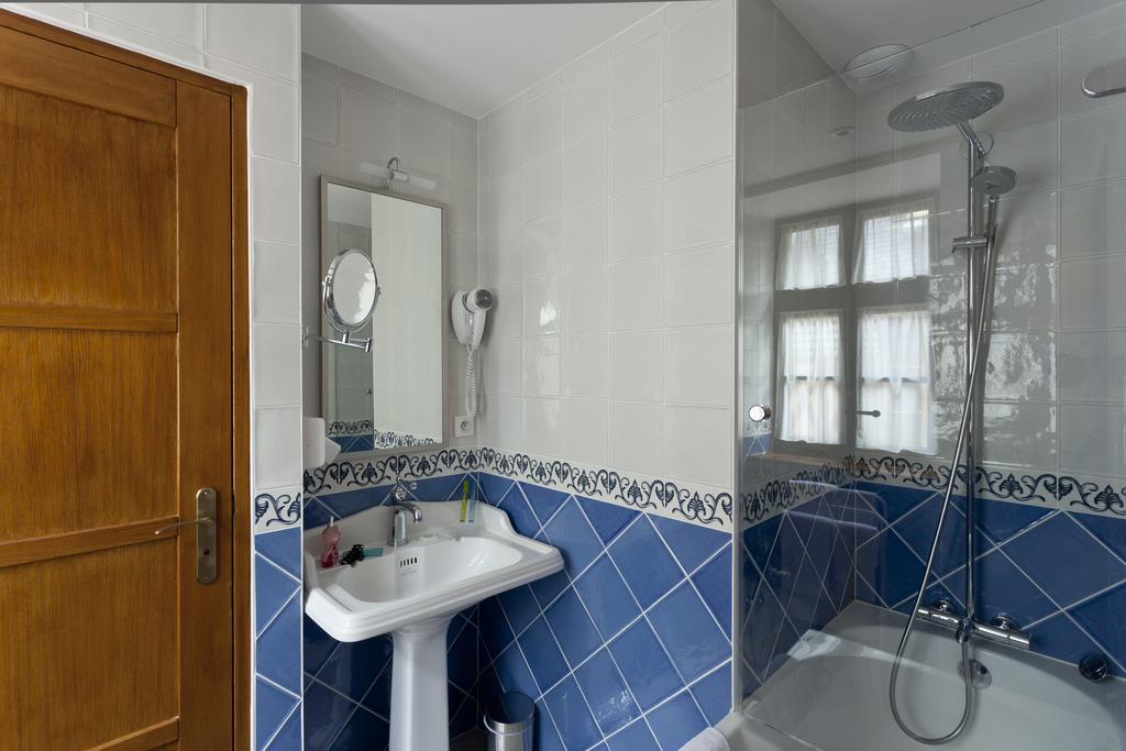 Superior Tweepersoonskamer met 2 Aparte Bedden en Uitzicht op Zee