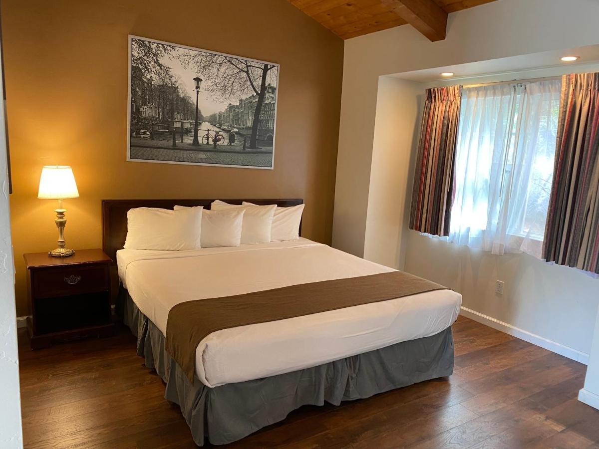 Kamer met Kingsize Bed en Open Haard - Geschikt voor Gasten met een Lichamelijke Beperking