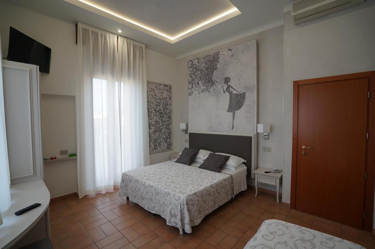Triple Room,1500222901:JPEG