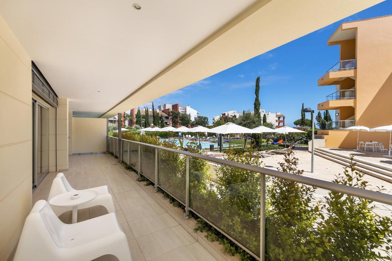 One-Bedroom Apartment Pool View