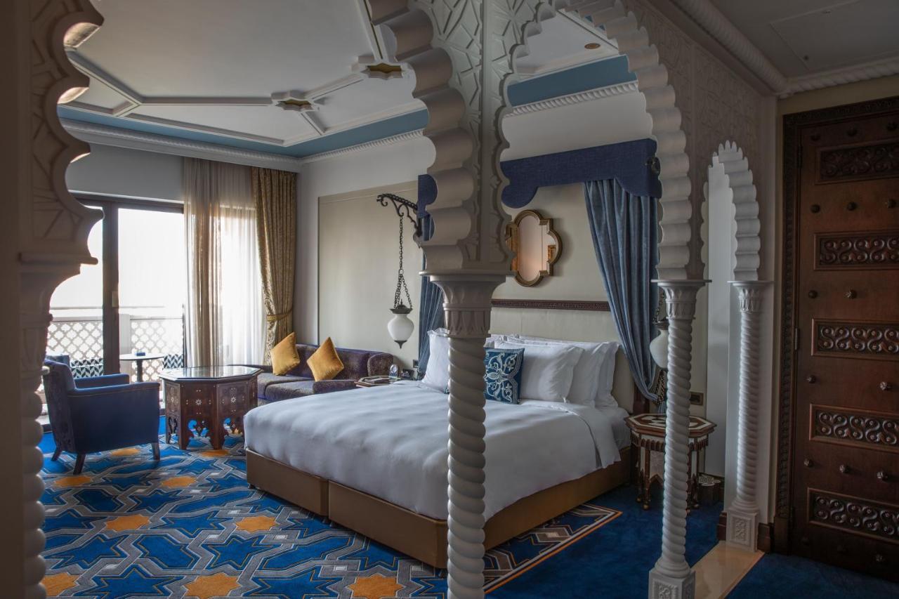 Deluxe Lagoon Room