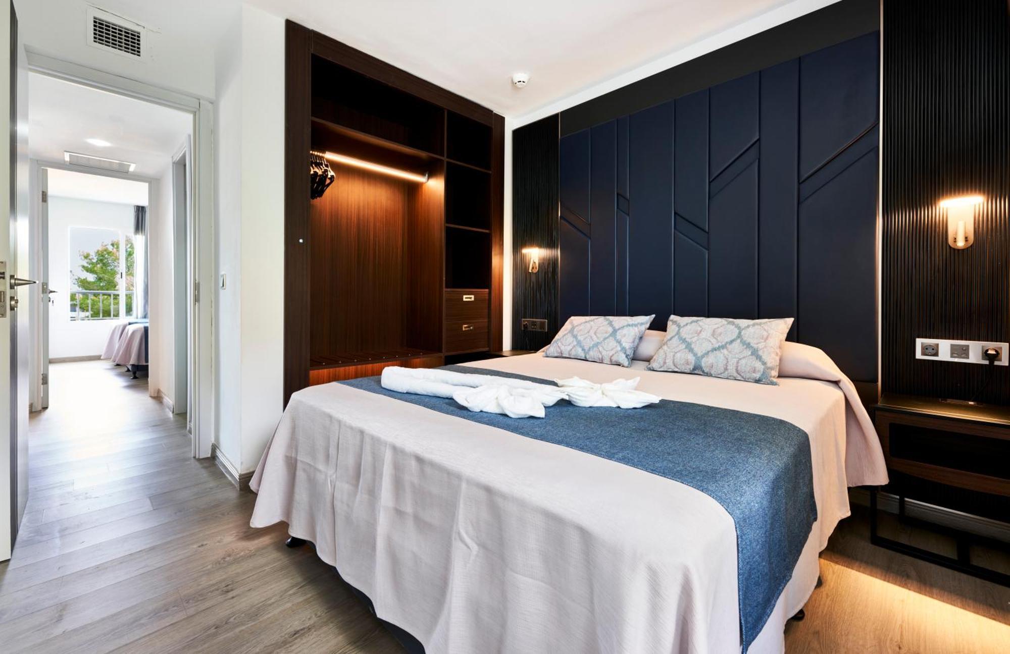 Two-Bedroom Apartment Deluxe