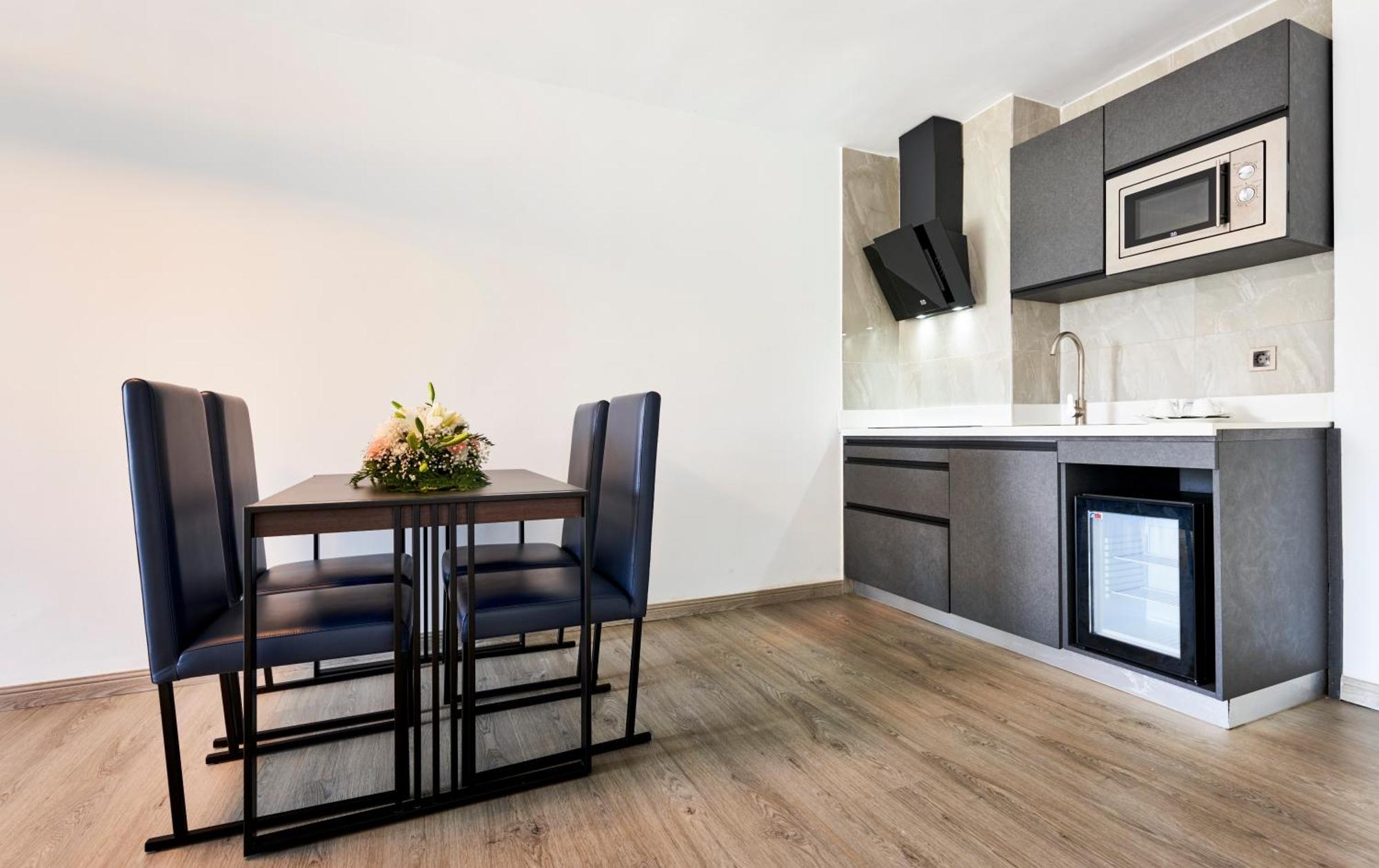 Two-Bedroom Apartment Deluxe