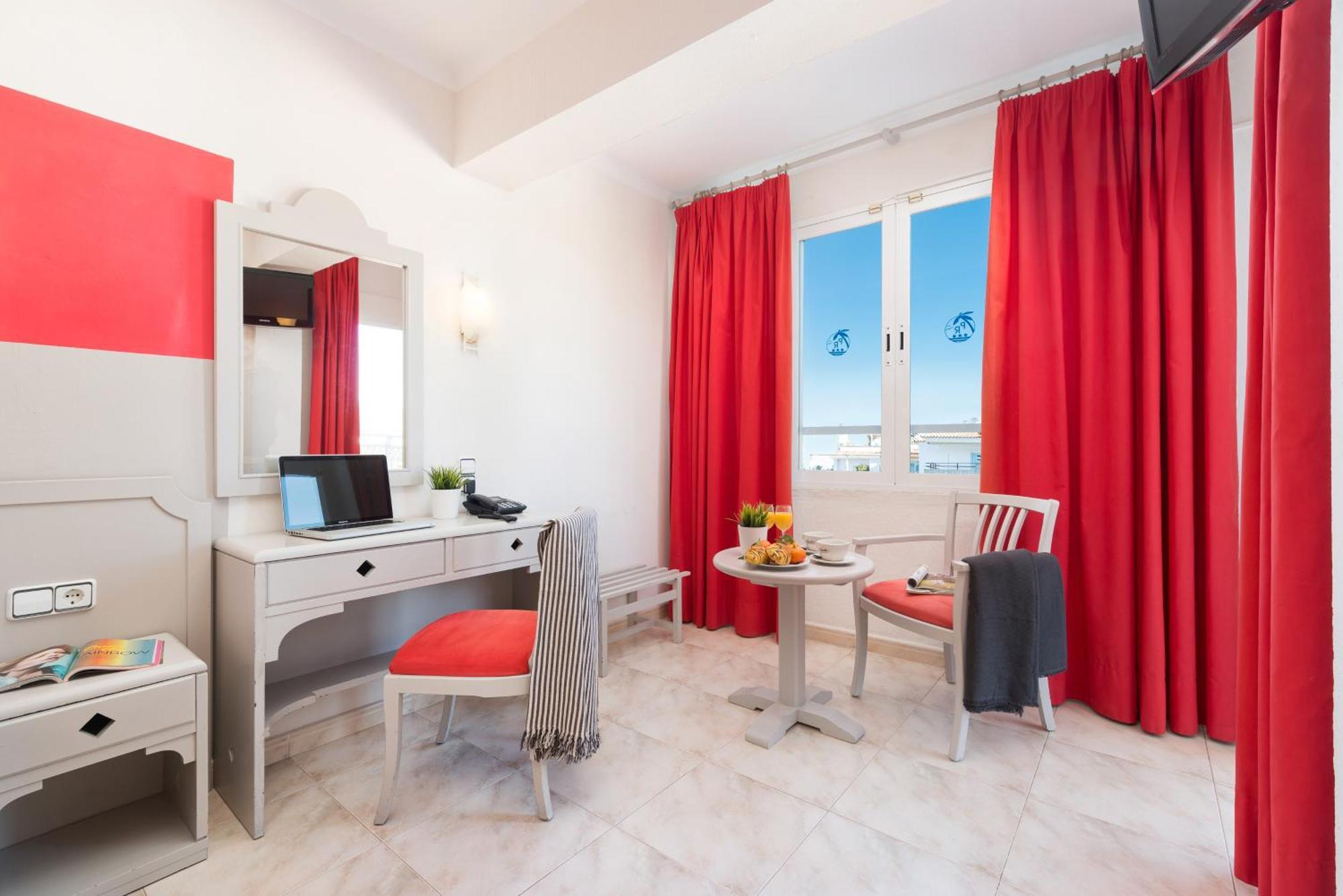 Tweepersoonskamer met 1 of 2 Bedden en Balkon
