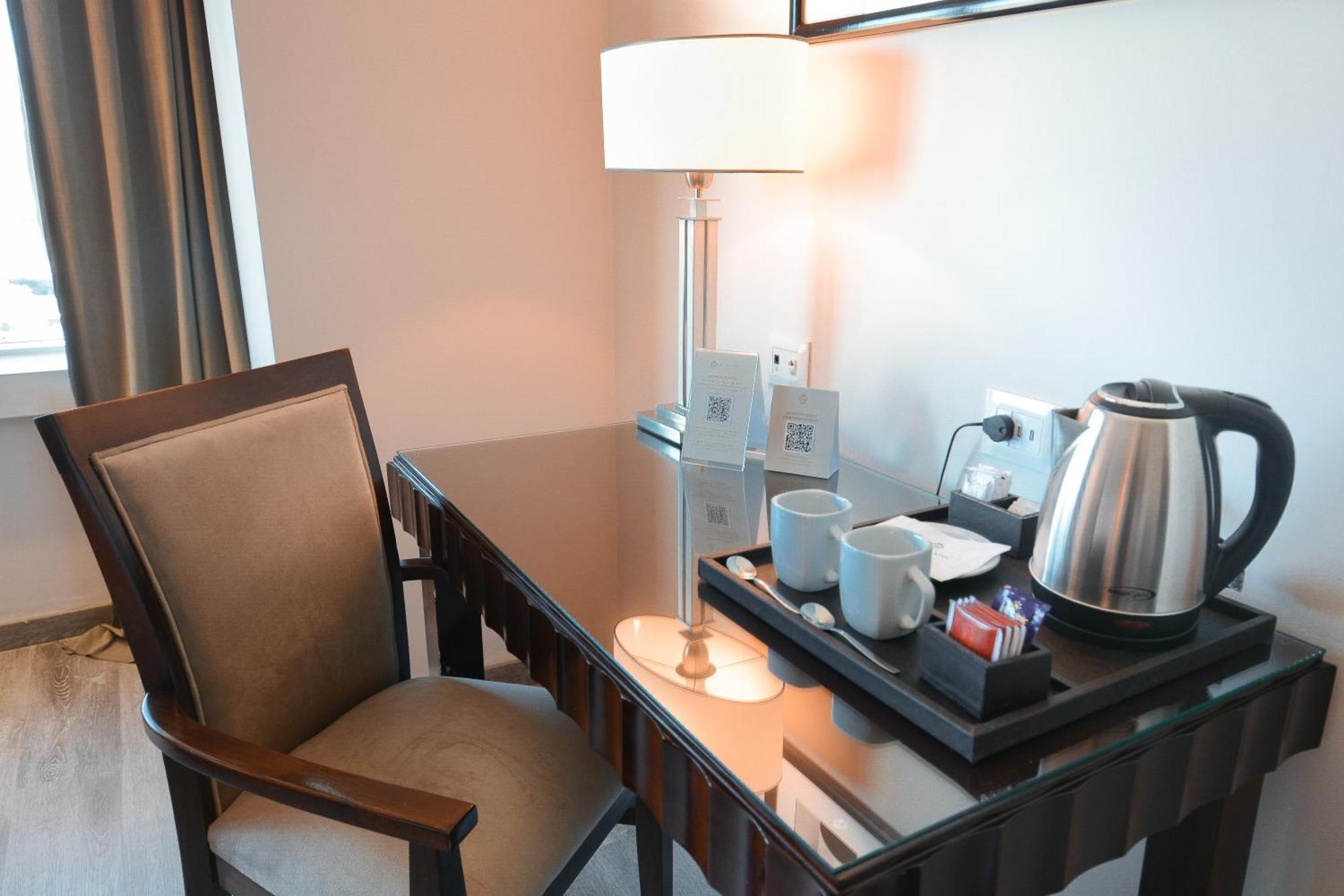 Standard Double Room with City View