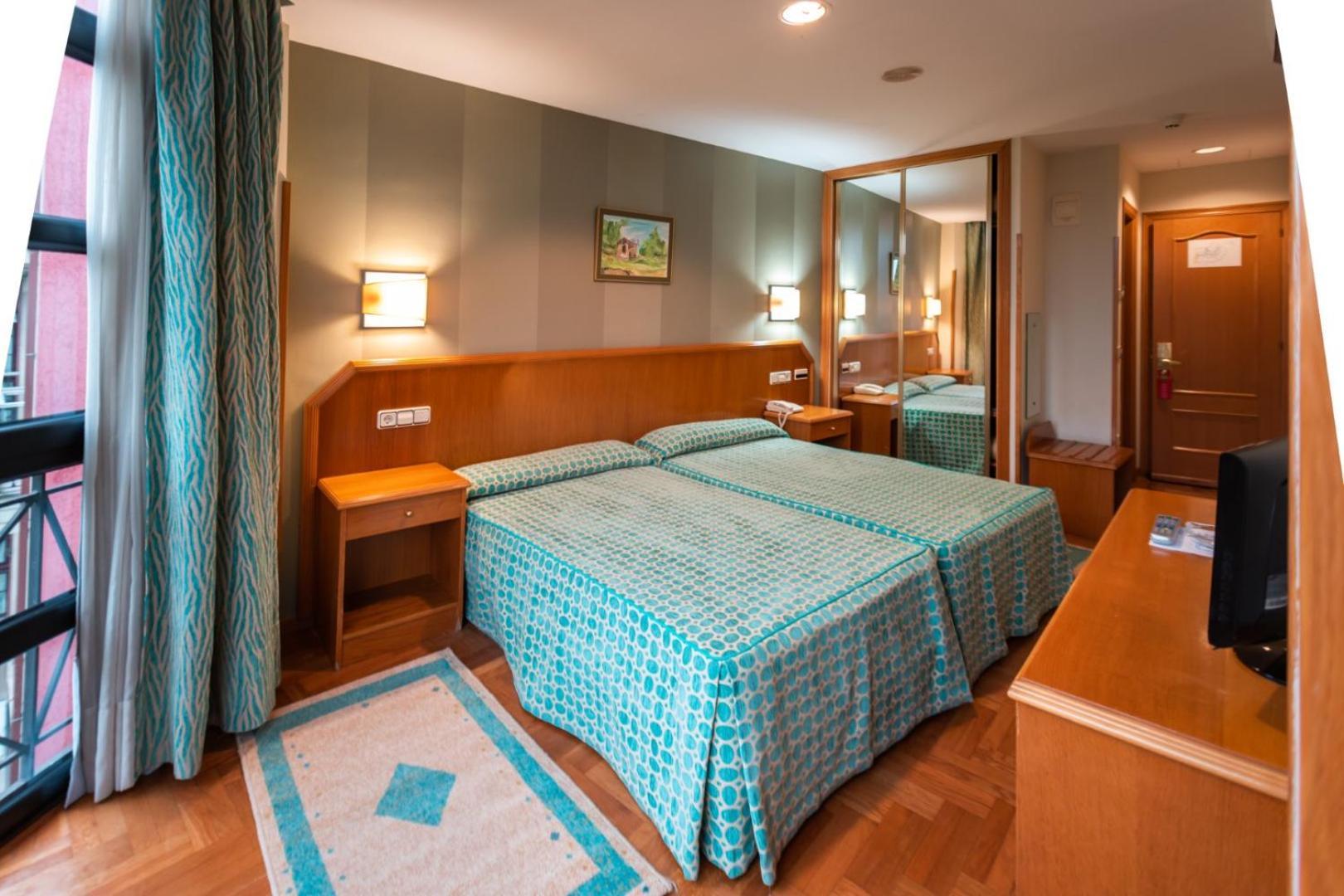 Double or Twin Room Extra Bed,1273054579:JPEG