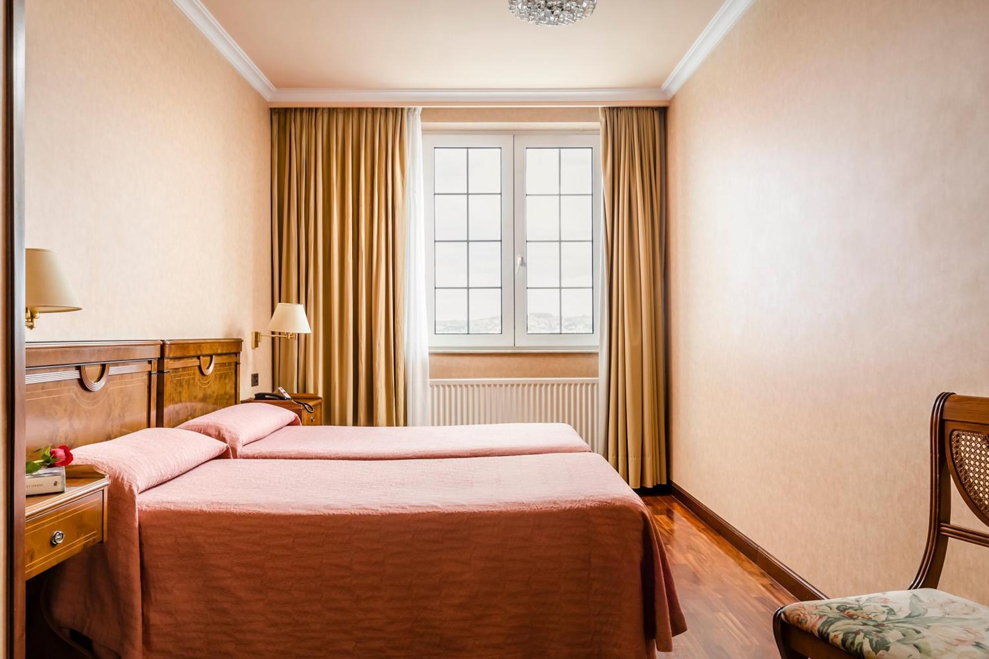 Twin Room Sea View
