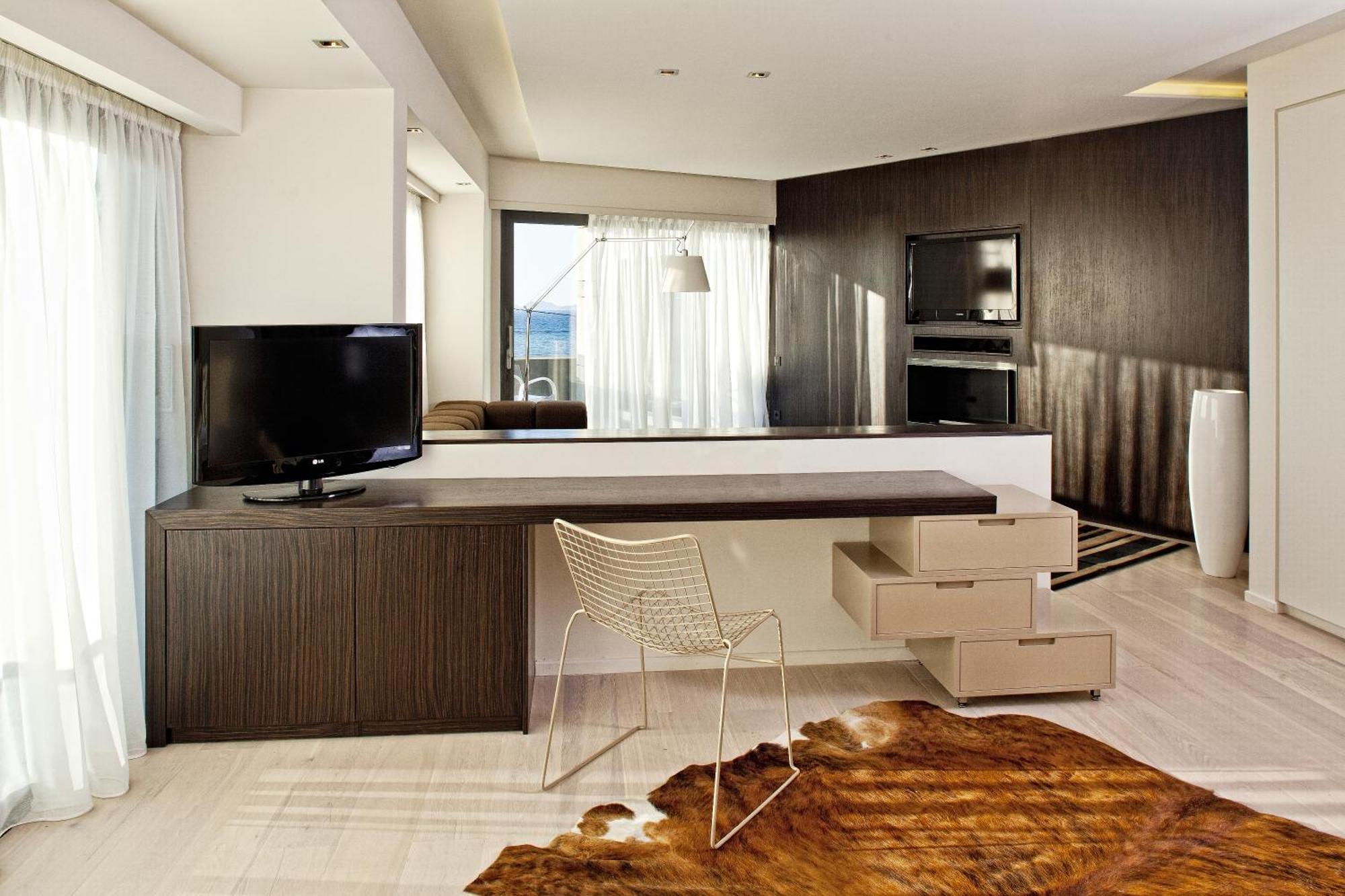Deluxe Suite Sea View