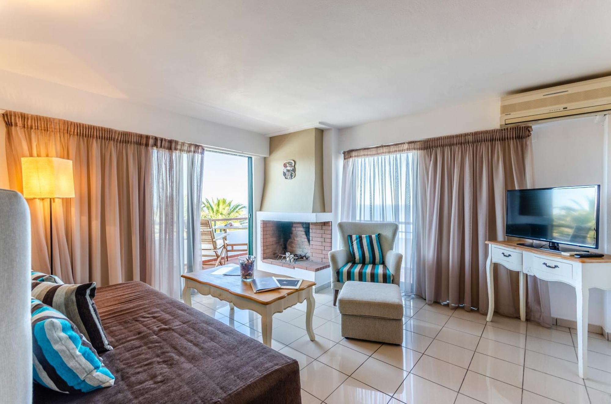 Deluxe Suite met Panoramisch Uitzicht op Zee