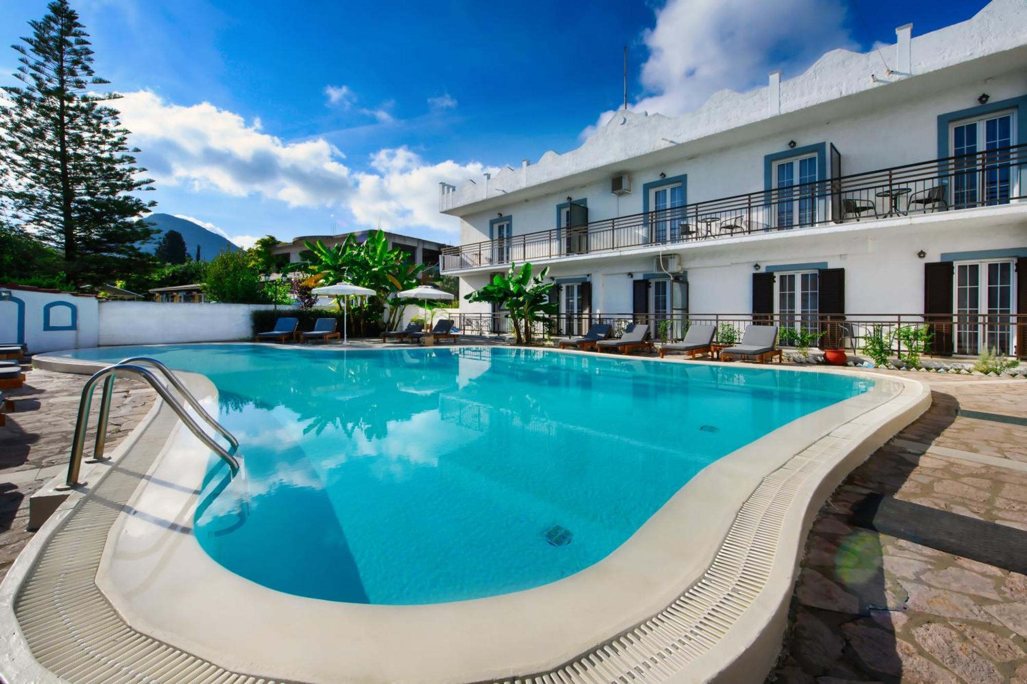Double Room with Pool View