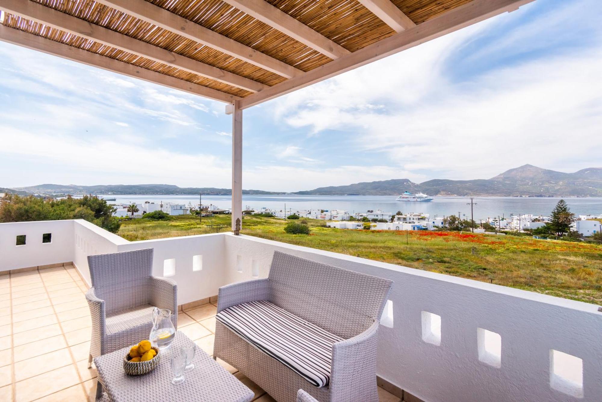 Deluxe Suite With Sea View (Pearl)