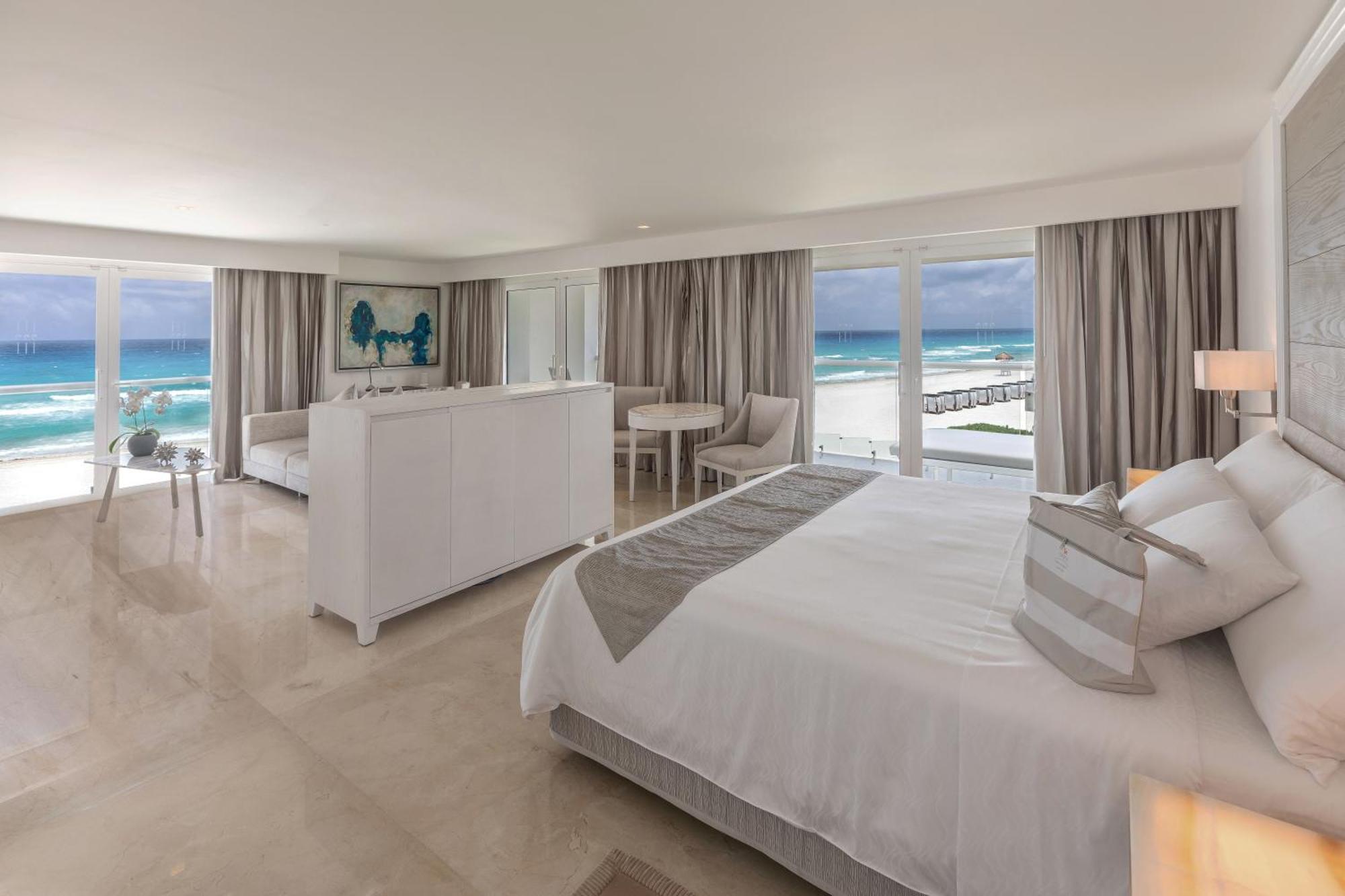 Royale Governor Suite mit Kingsize-Bett – zum Meer