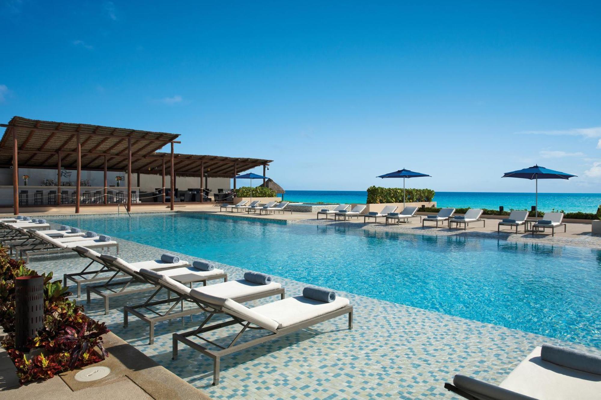 Deluxe Partial Ocean View Double