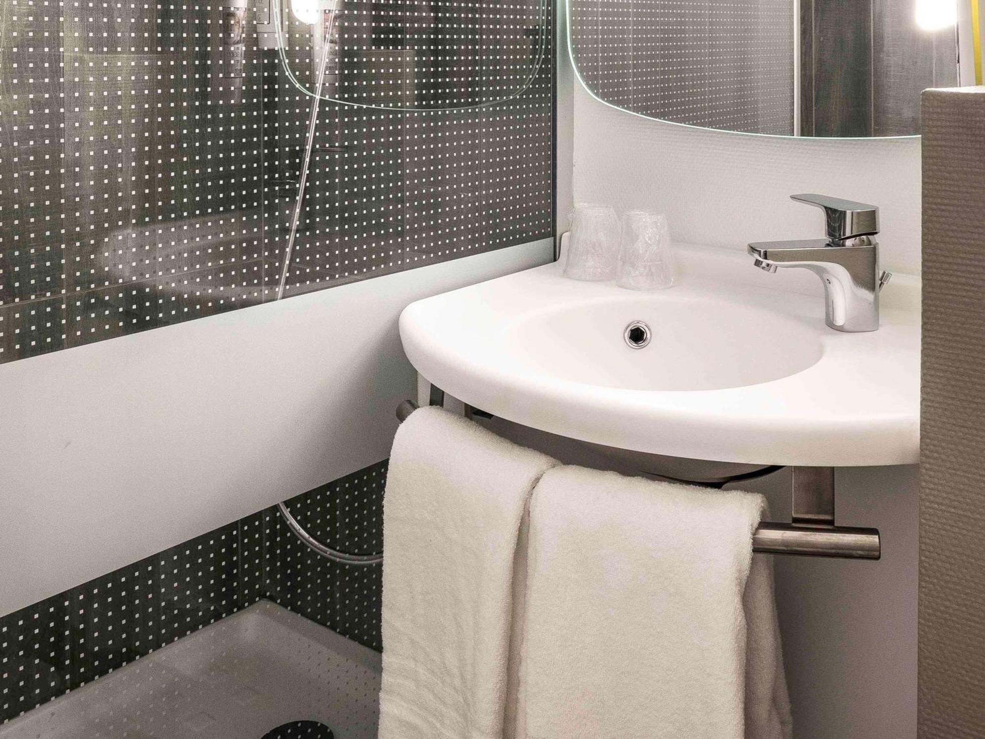Chambre Standard avec 1 Lit Double et 1 Lit Simple