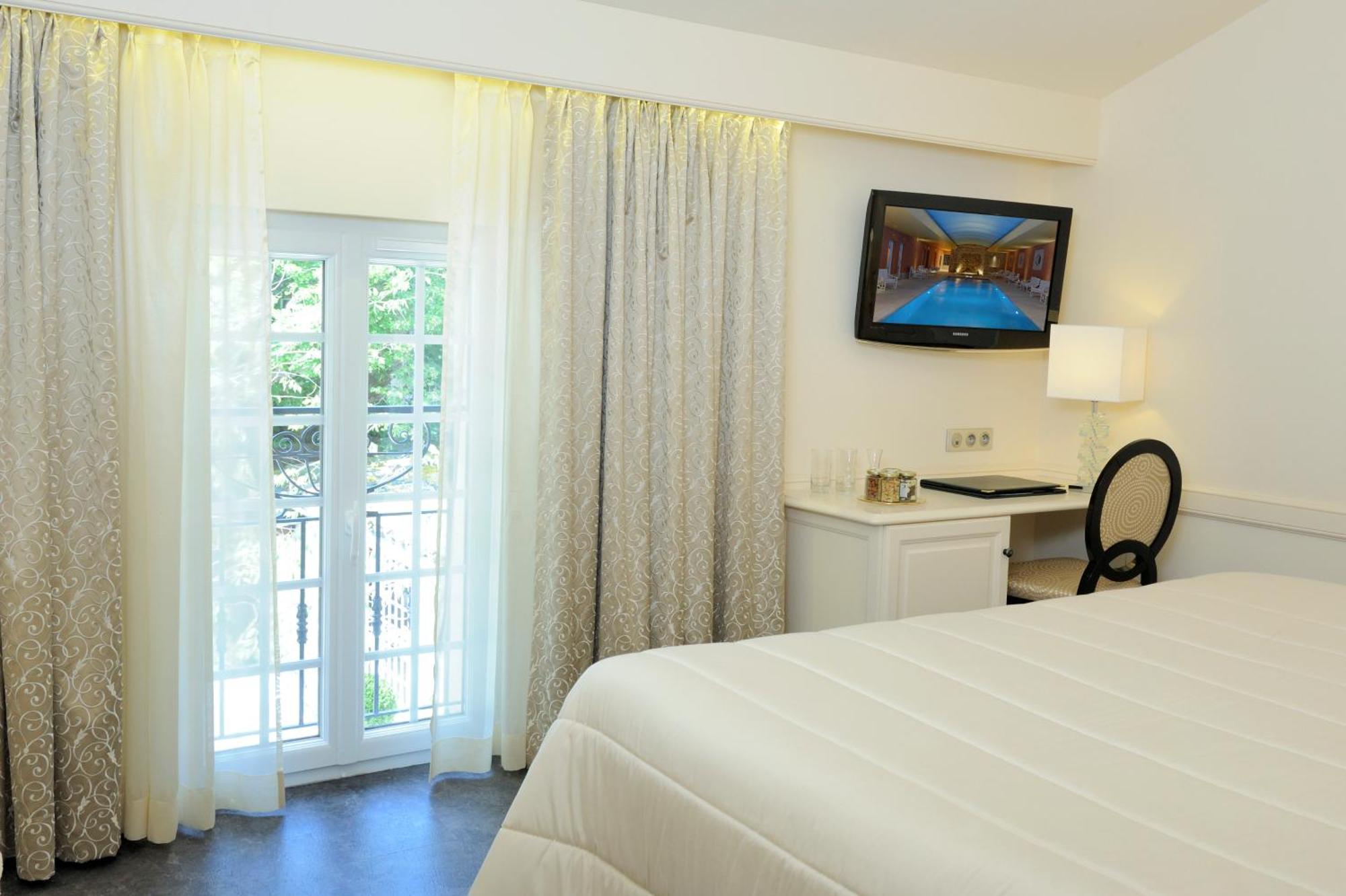 Double Room,837926546:JPEG