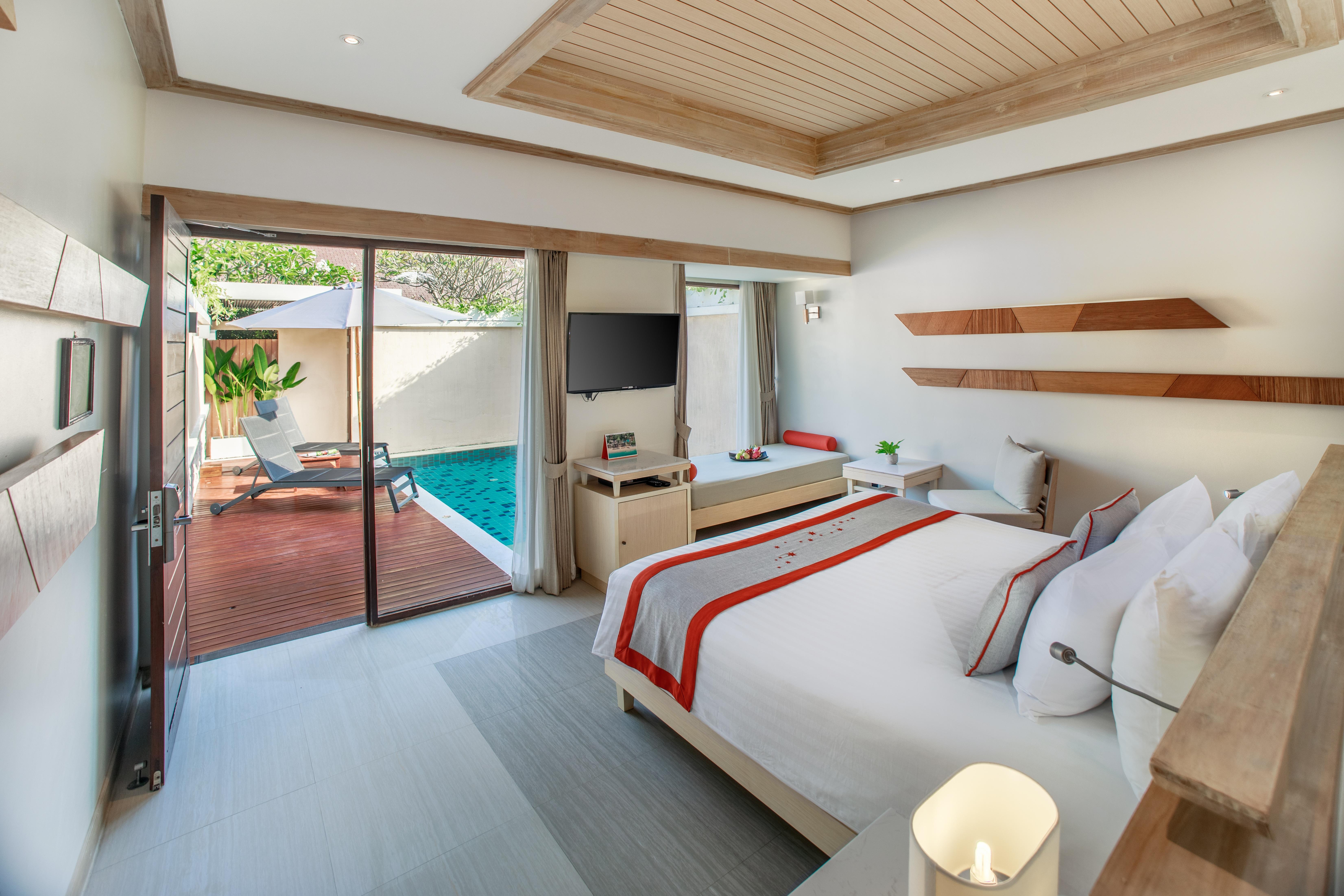 Villa con piscina, jardín y servicio de transporte de ida y vuelta al aeropuerto