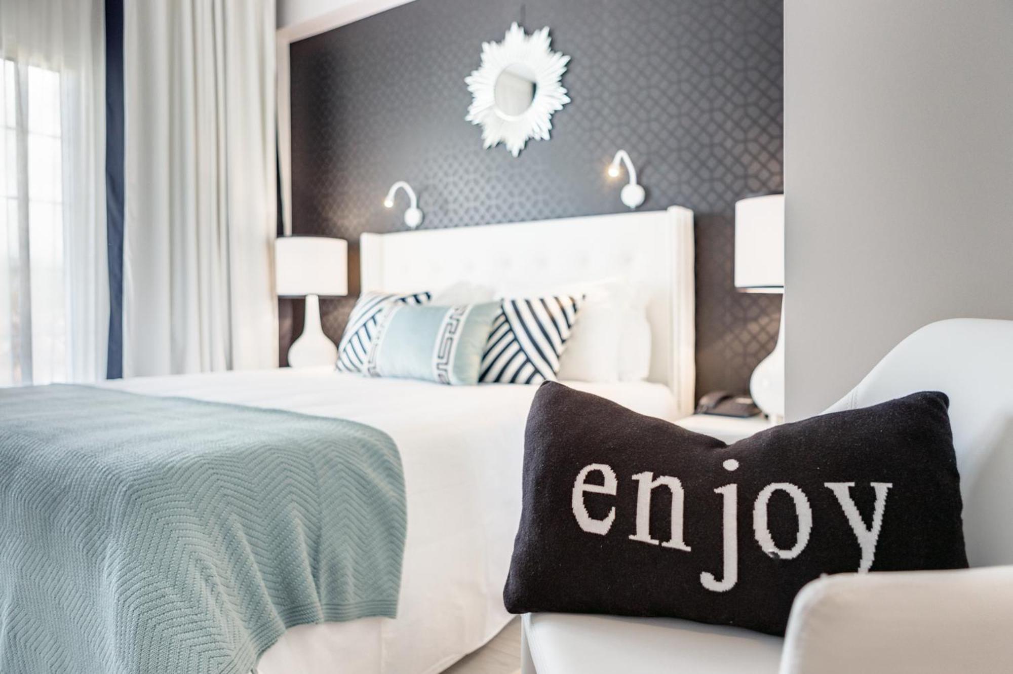 Double Room,1433220364:JPEG