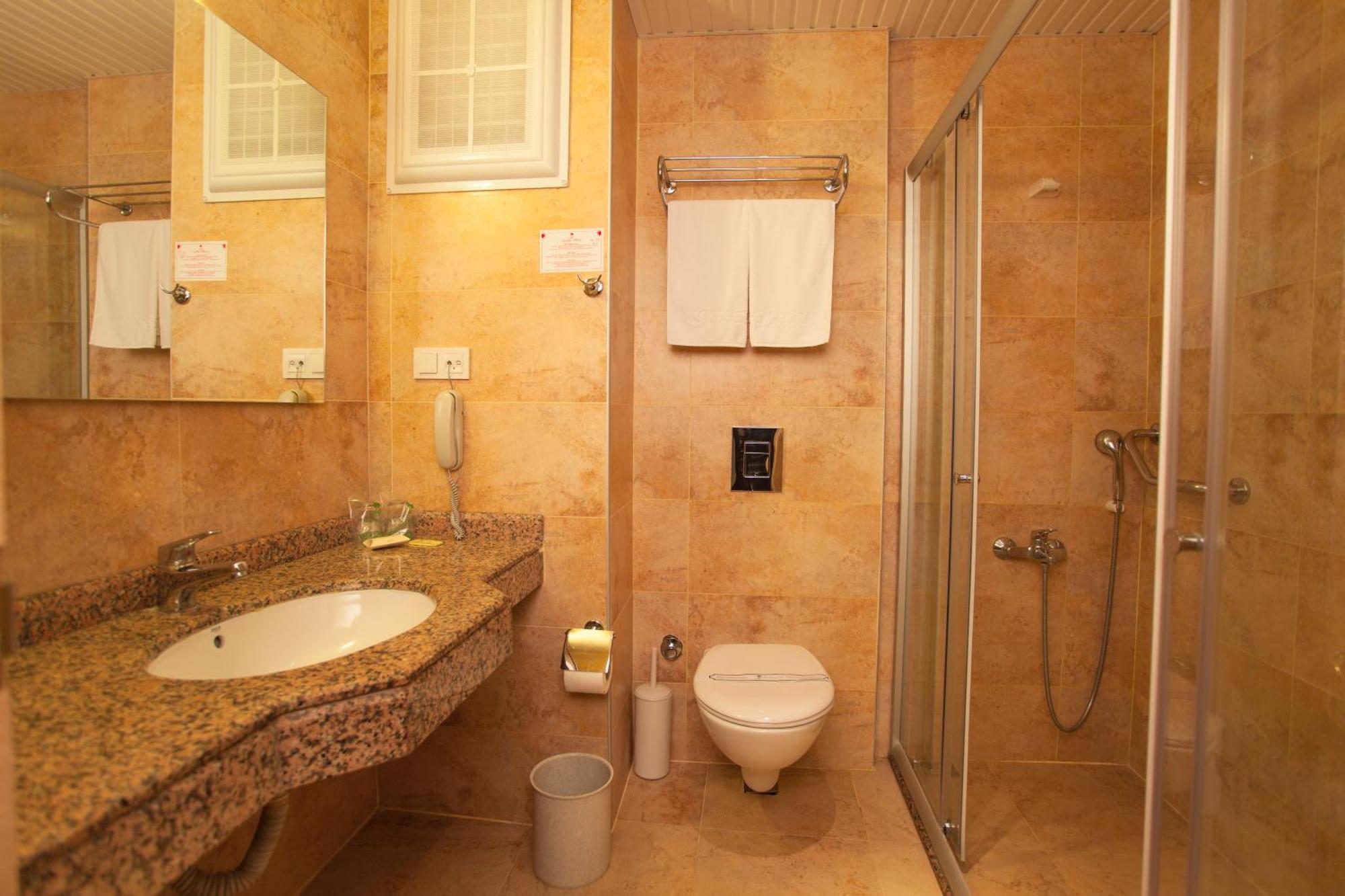 Standard Double or Twin Room,1542257602:JPEG