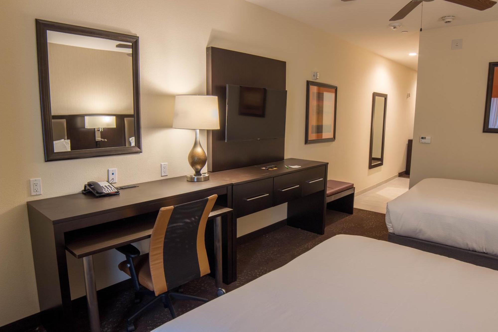 Standard Queen Room with Two Queen Beds