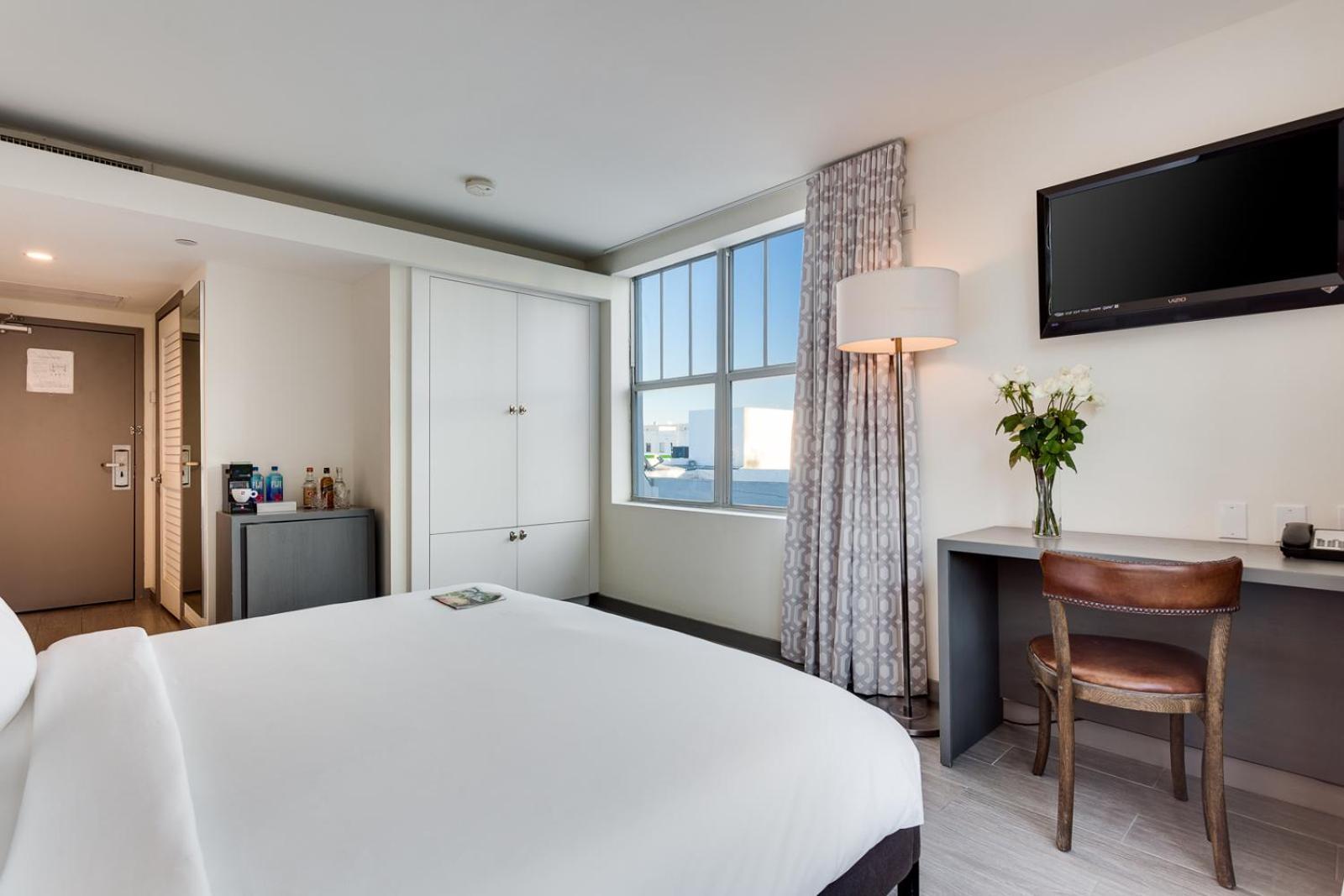 Superior Kamer met Kingsize Bed en Uitzicht op de Stad