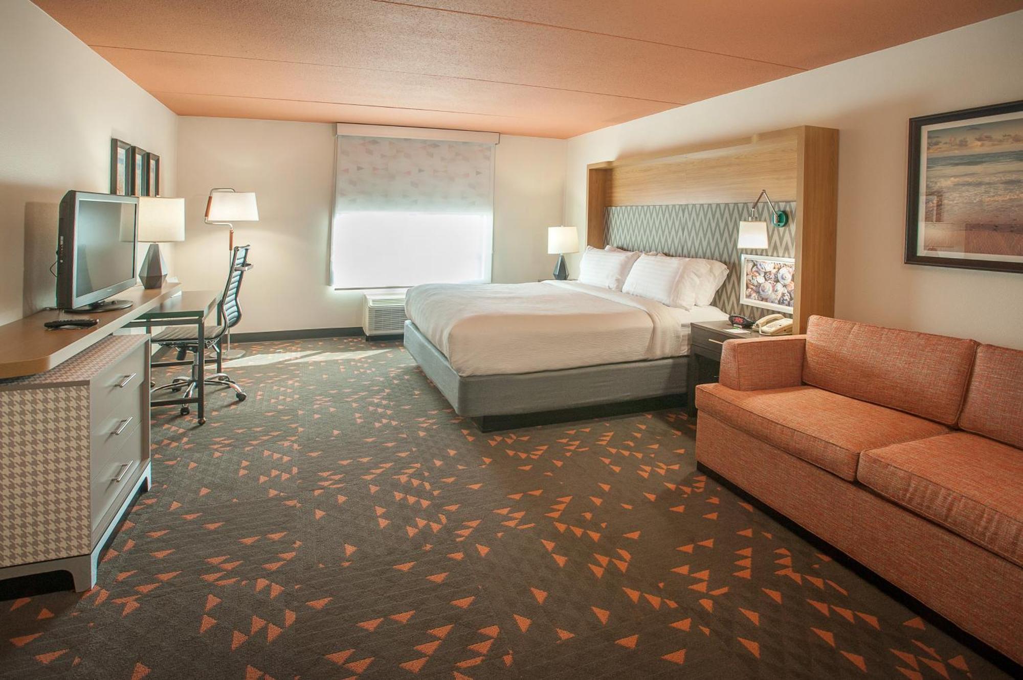 Standard King Room Sofa Bed