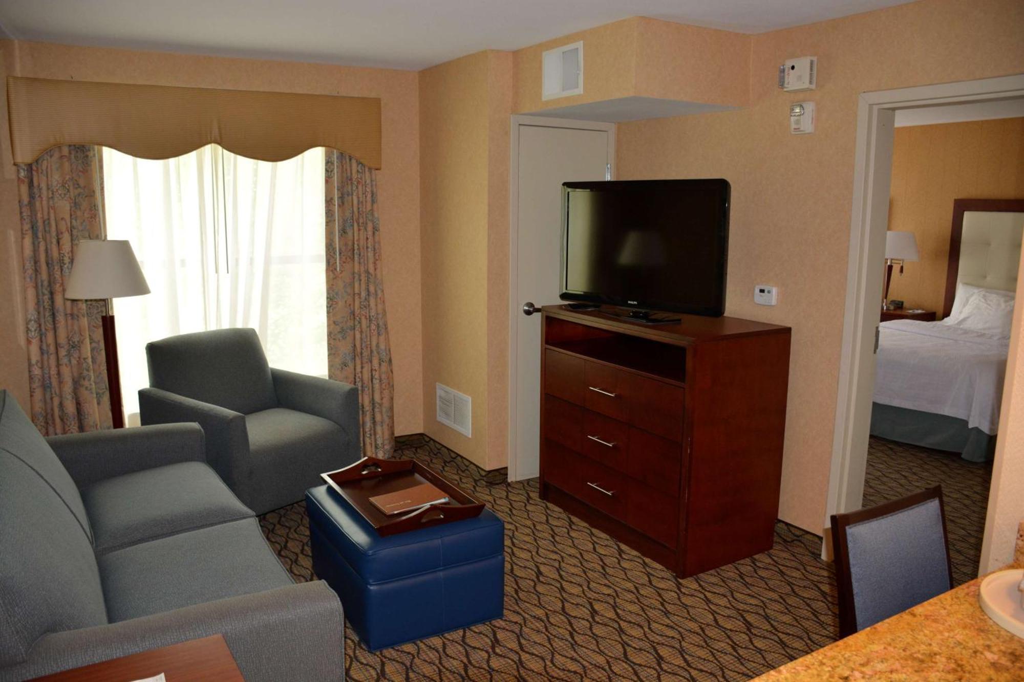 Suite with Two Queen Beds and Roll-In Shower - Mobility Access/Non-Smoking