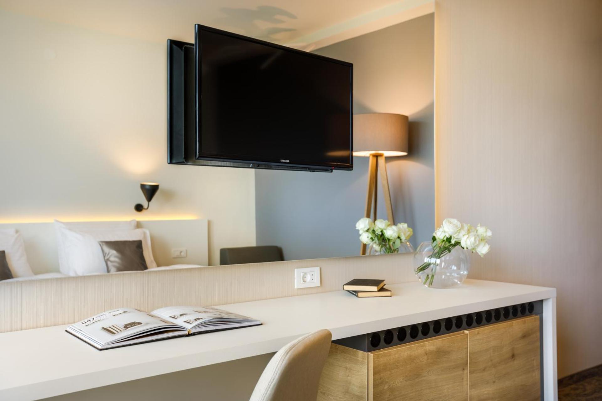 Chambre Double avec Balcon - Vue sur Parc