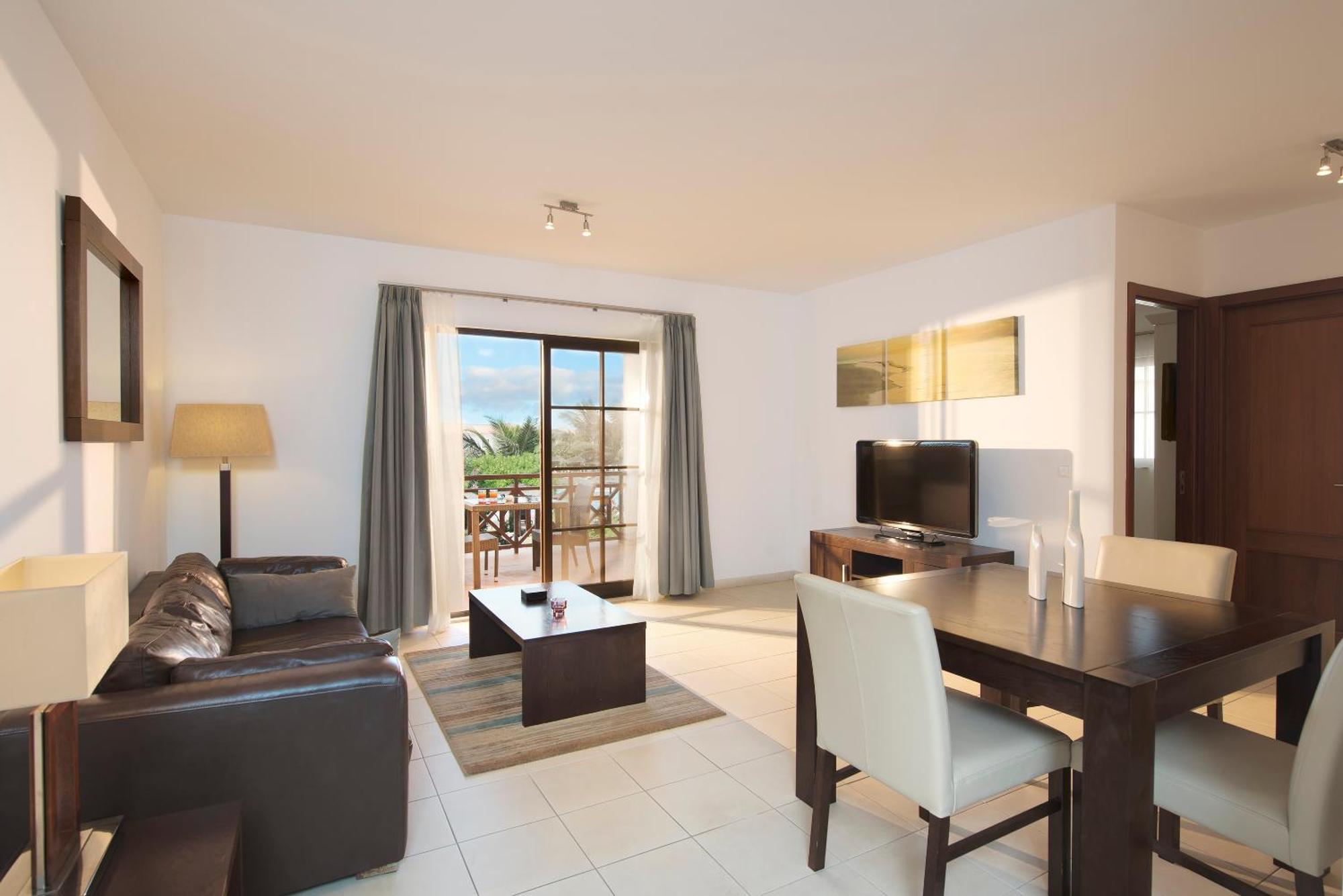 Family Suite,1435860103:JPEG
