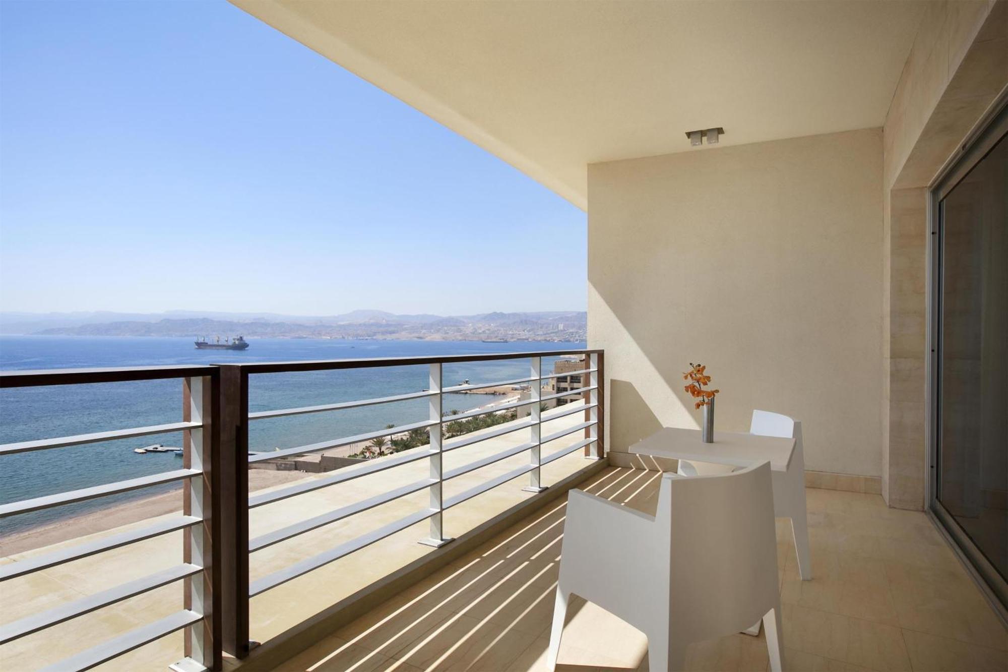 Sea View Executive Suite King Size Bed,1278053473:JPEG