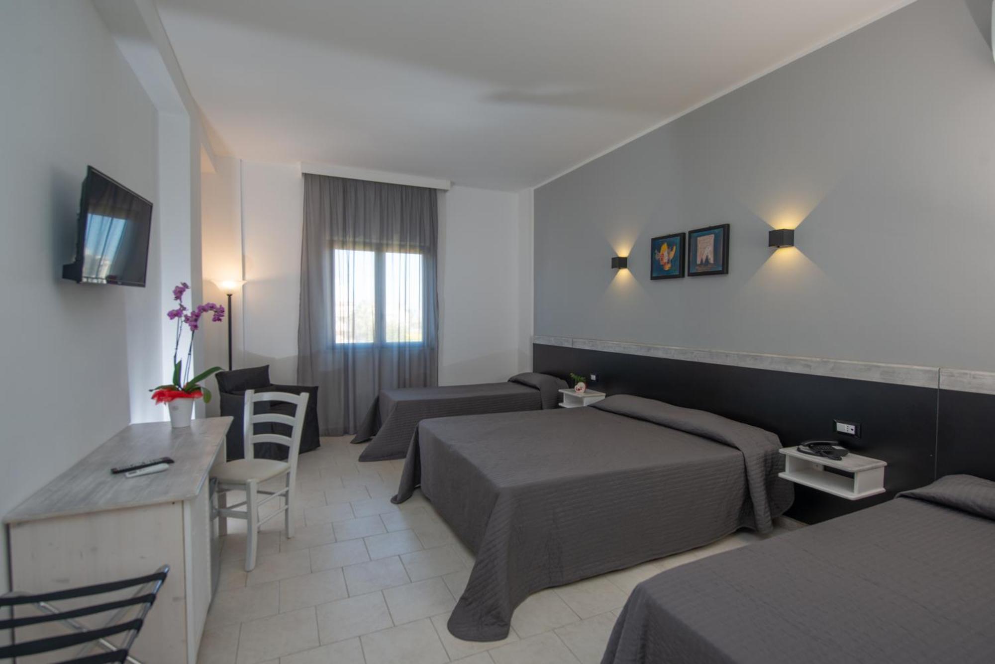 Standard Quadruple Room,1731472320:JPEG