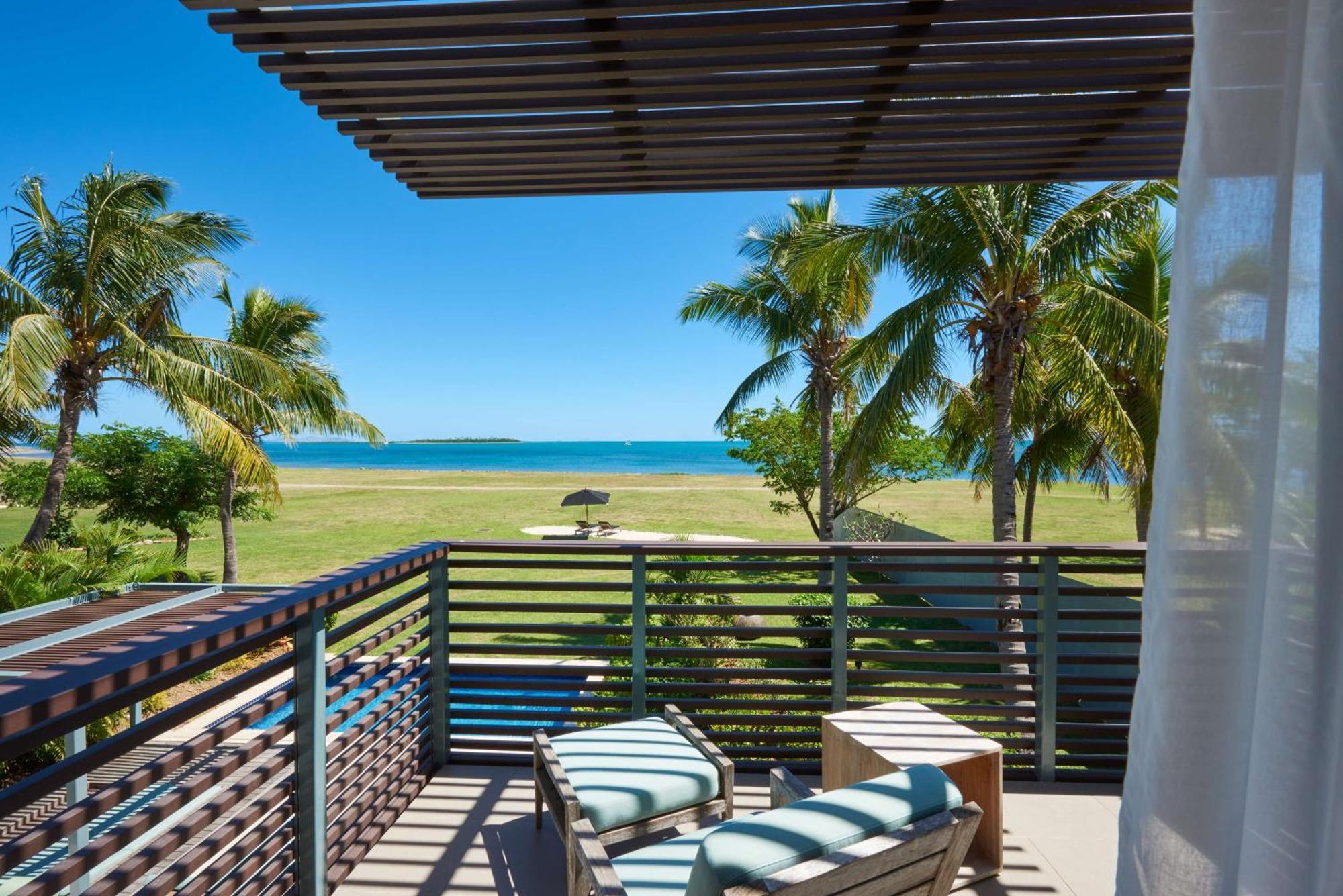 One-Bedroom Beachfront Suite