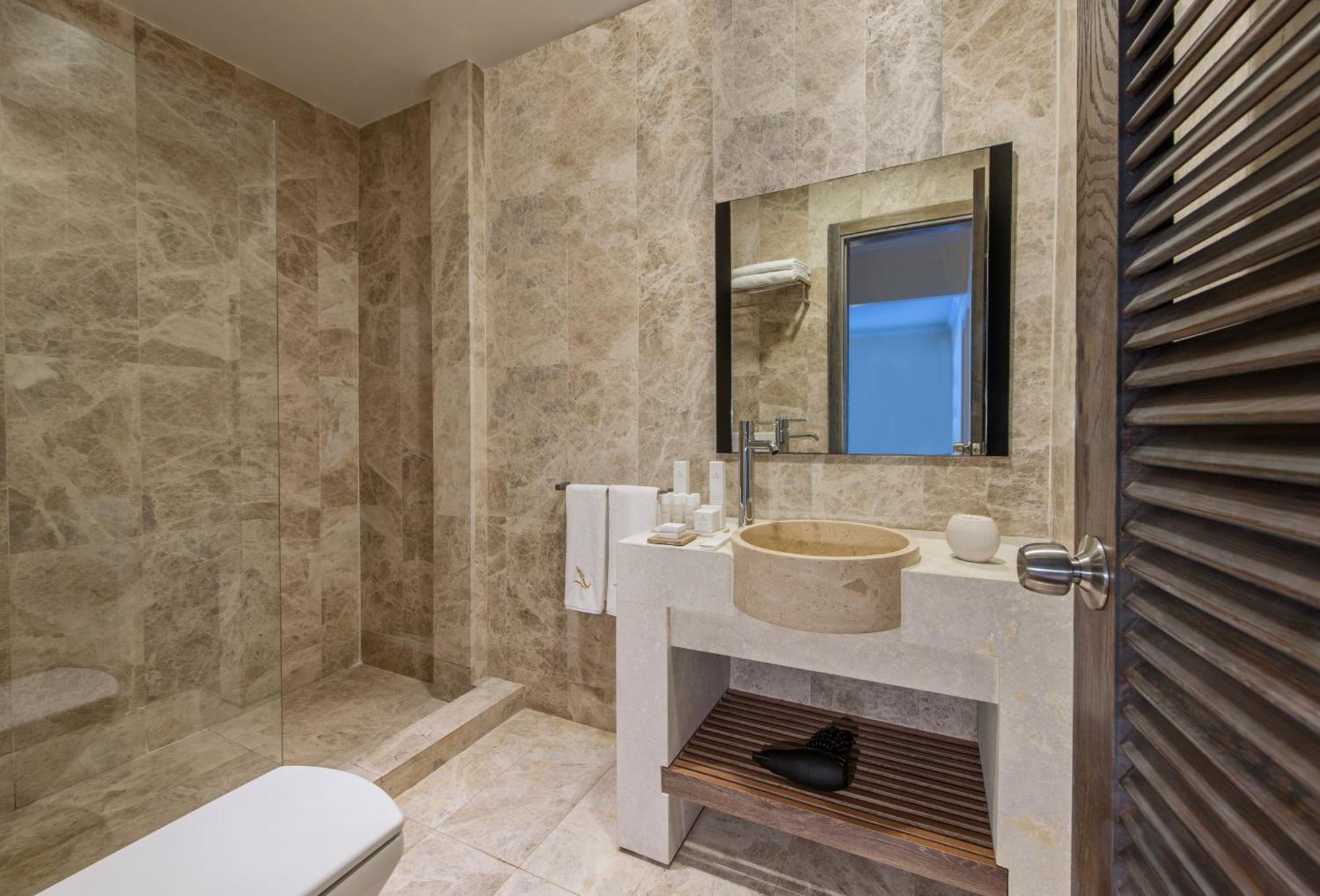 Superior One-Bedroom Suite