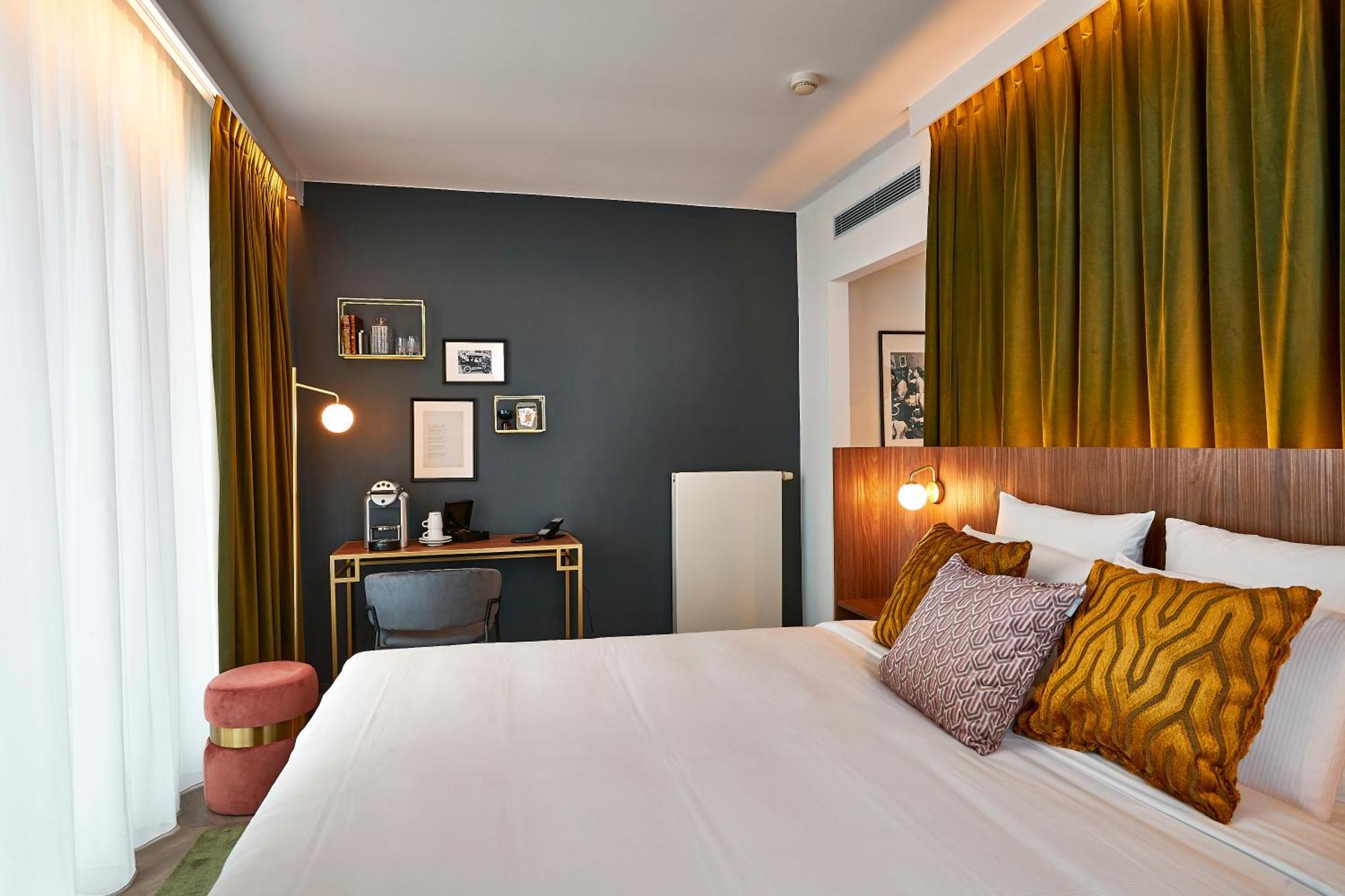 Deluxe Double Room Balcony,1278402496:JPEG