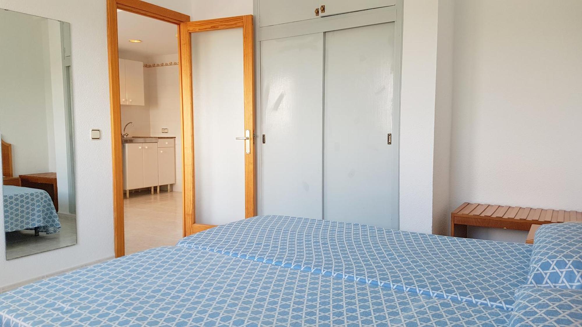 Apartamento con balcón