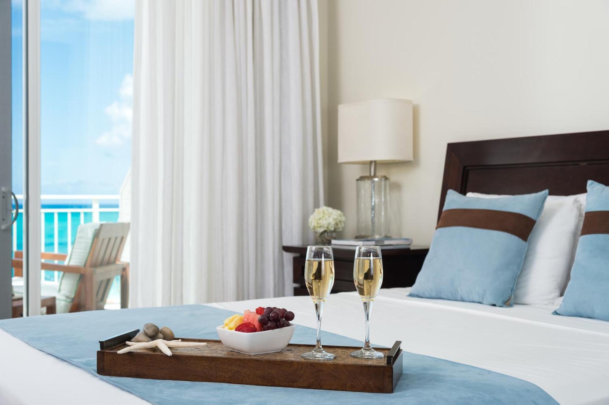 Luxury Three-Bedroom Suite - Oceanfront